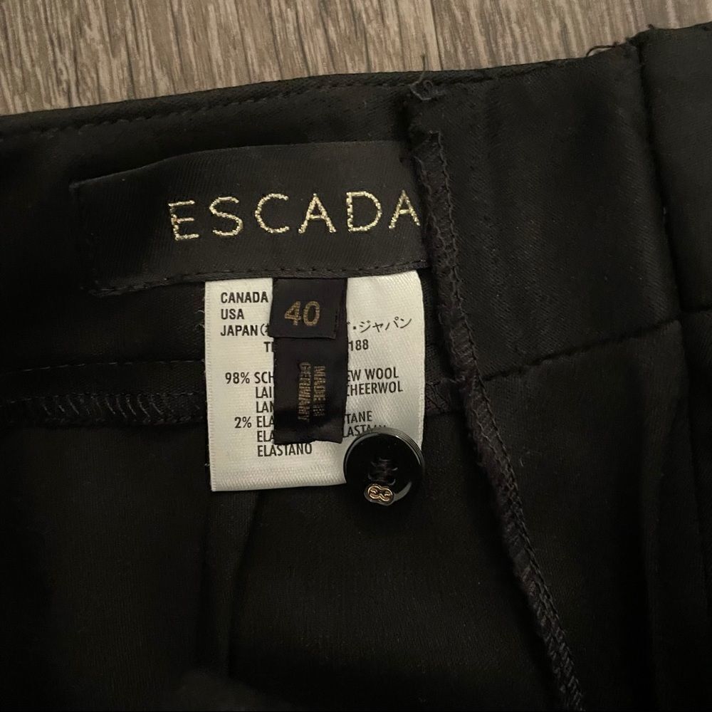 Escada floral beaded embroidered slacks - Picture 6 of 7